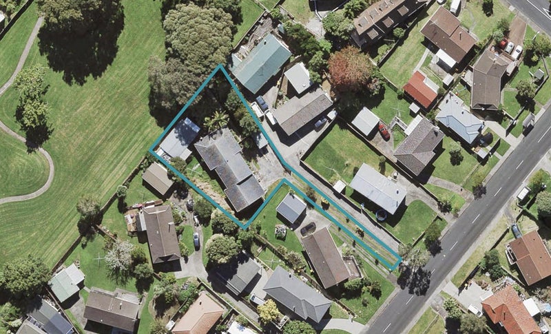 119 Farquhar Road, Glendene, Auckland - Carousel 1