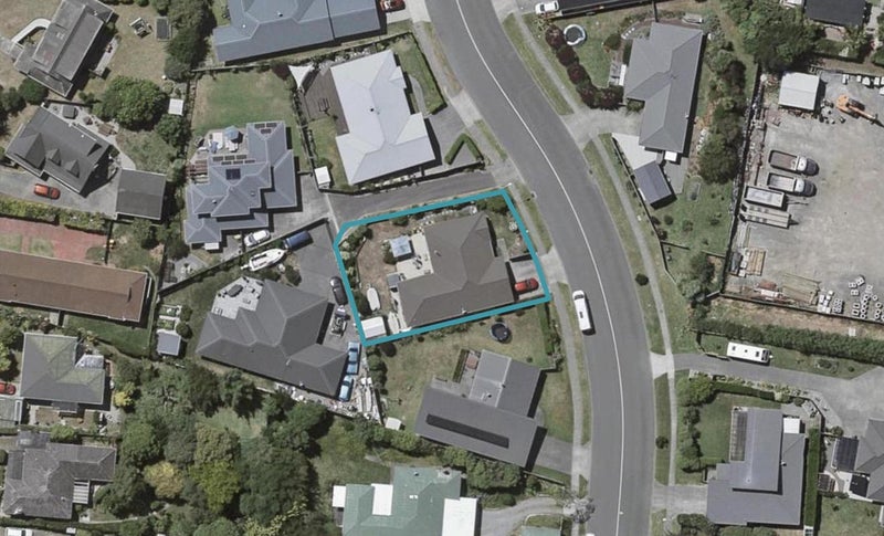 43 Hillcrest Road, Raumati Beach, Paraparaumu - Carousel 1