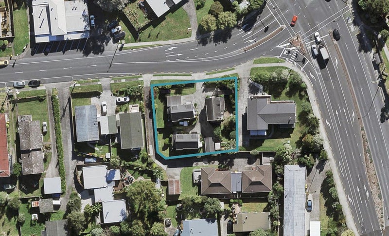 2/4 Manuka Road, Glenfield, Auckland - Carousel 1