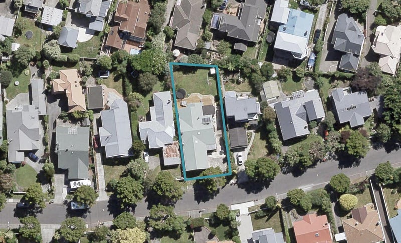 39 Totara Crescent, Woburn, Lower Hutt - Carousel 1