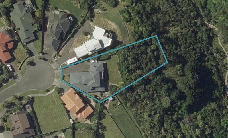 40 Kilkenny Place, Fitzherbert, Palmerston North - Carousel 1