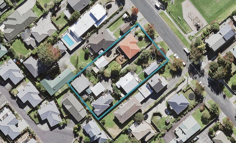 1/43 Willerton Avenue, New Lynn, Auckland - Carousel 1