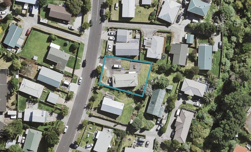 22 Riserra Drive, Ranui, Auckland - Carousel 1