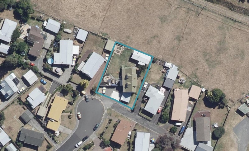 20 McEwan Place, Fitzroy, Hamilton - Carousel 1