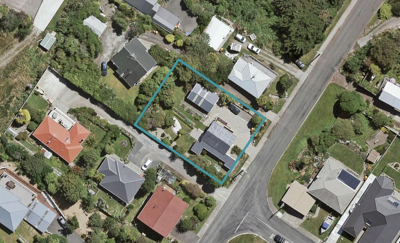 55 Walker Street, Bluff - Carousel 1