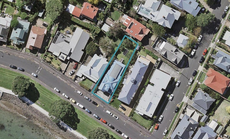23 Queens Parade, Devonport, Auckland - Carousel 1