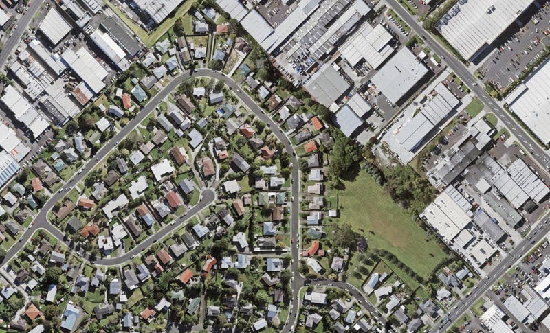 44B Bruce Road, Glenfield, Auckland - Carousel 1