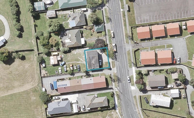15 Wellington Road, Wainuiomata, Lower Hutt - Carousel 1