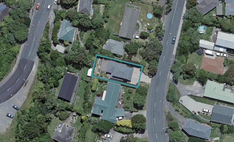 174 Helston Road, Paparangi, Wellington - Carousel 1