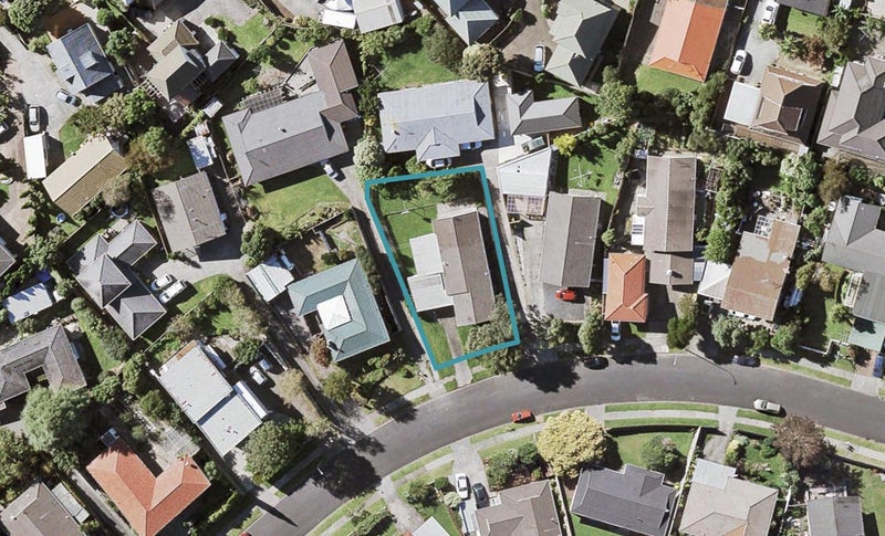 27 Maugham Drive, Bucklands Beach, Auckland - Carousel 1