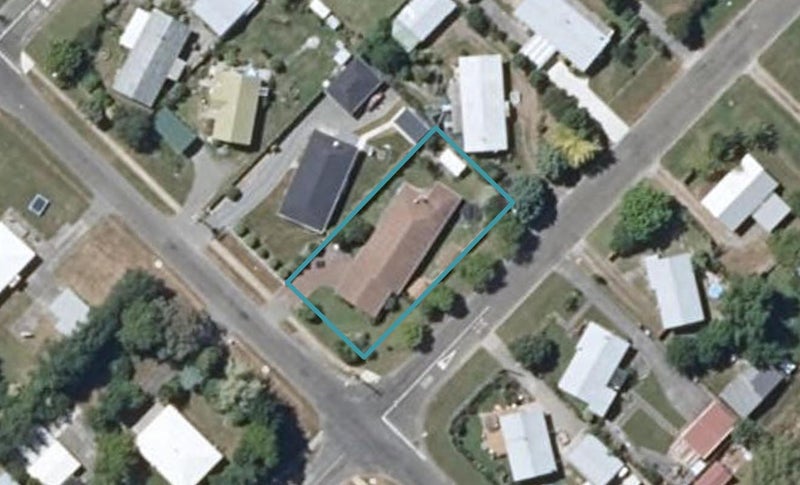 20 Tawa Street, Tokomaru, Palmerston North - Carousel 1