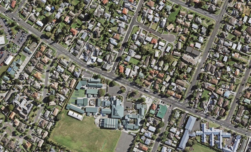 61 Russell Road, Manurewa, Auckland - Carousel 1