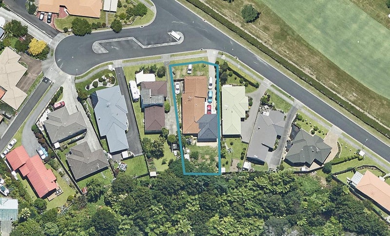 27 Marshall Avenue, Greerton, Tauranga - Carousel 1