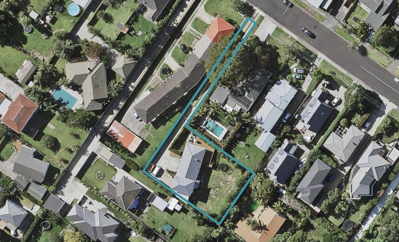 17 Creamer Avenue, Belmont, Auckland - Carousel 1
