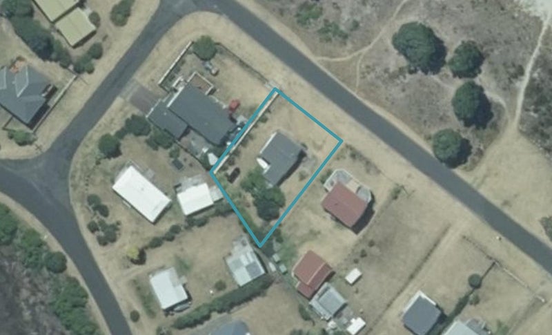 20 Marine Parade, Cooks Beach - Carousel 1