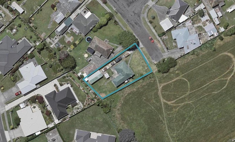 21 Totara Street, Otaki - Carousel 1