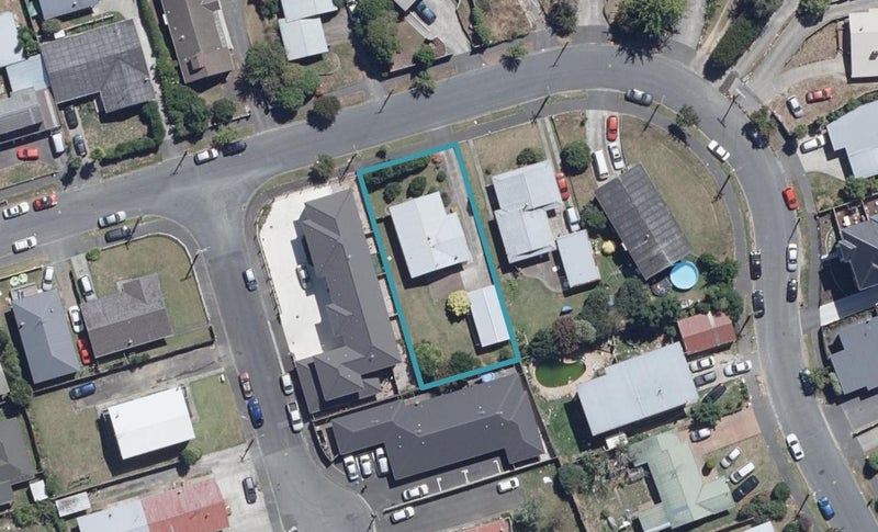 4/33 May Street, Hamilton East, Hamilton - Carousel 1