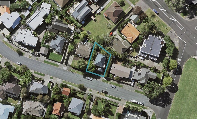 42A Rautara Street, Orakei, Auckland - Carousel 1
