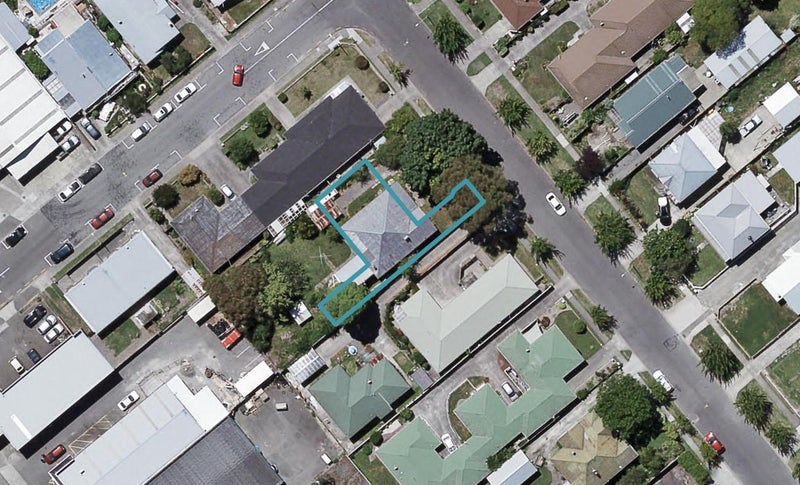 614B Queen Street West, Saint Leonards, Hastings - Carousel 1