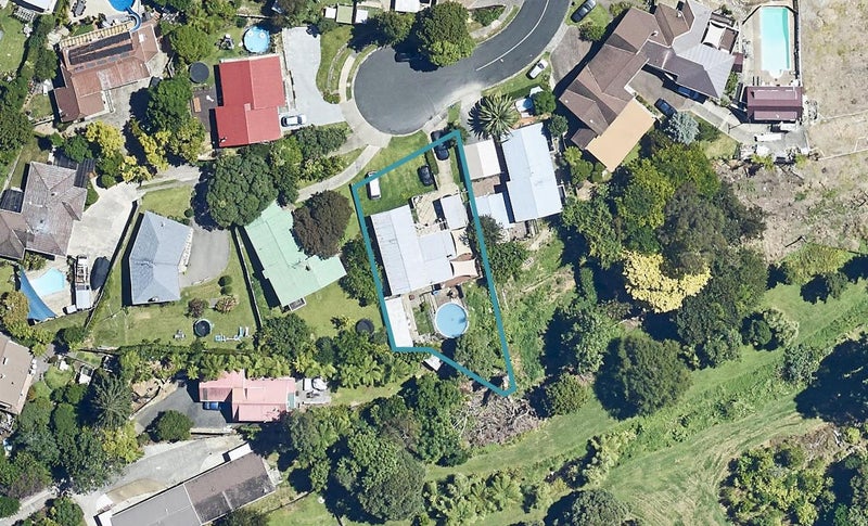 27 Glenn Terrace, Otumoetai, Tauranga - Carousel 1