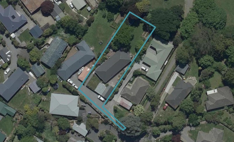 39 Manor Place, Bryndwr, Christchurch - Carousel 1