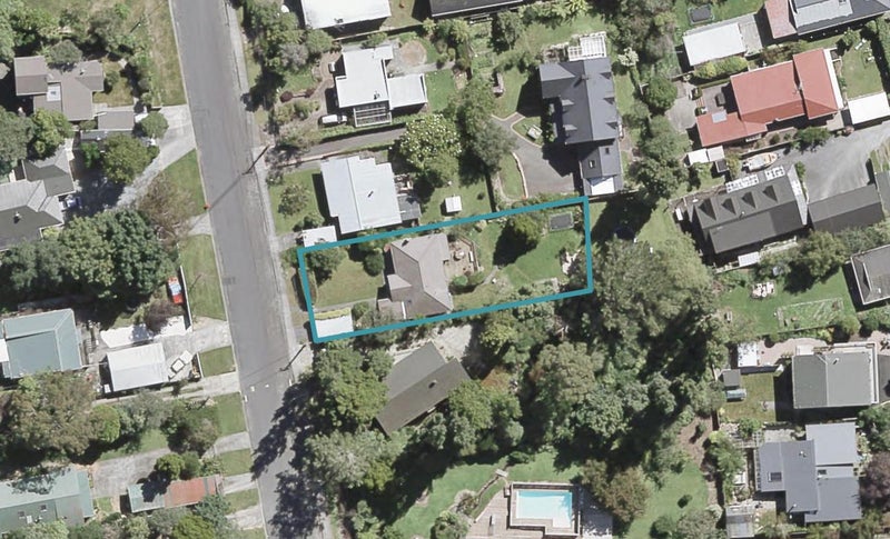 19 Jocelyn Crescent, Pinehaven, Upper Hutt - Carousel 1