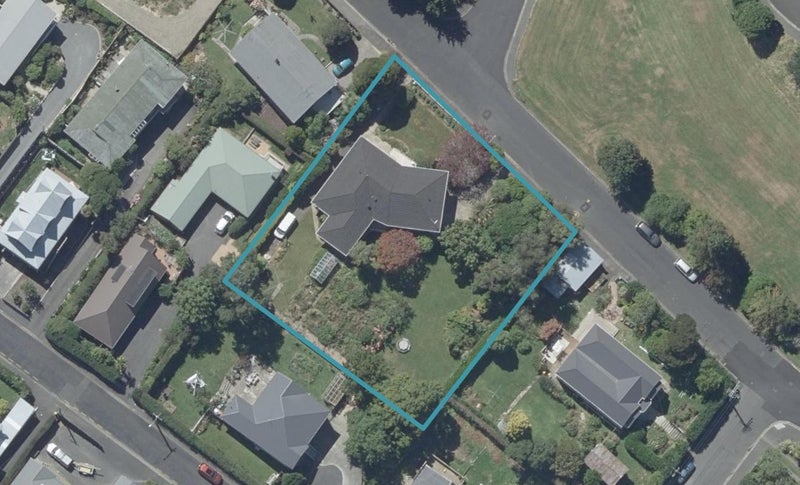 35 Wairoa Street, Kaikorai, Dunedin - Carousel 1