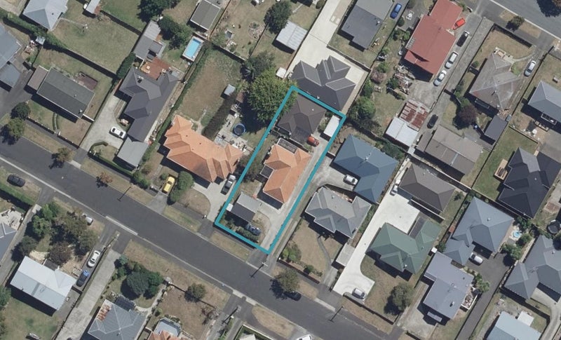 32 Hinau Street, Maeroa, Hamilton - Carousel 1