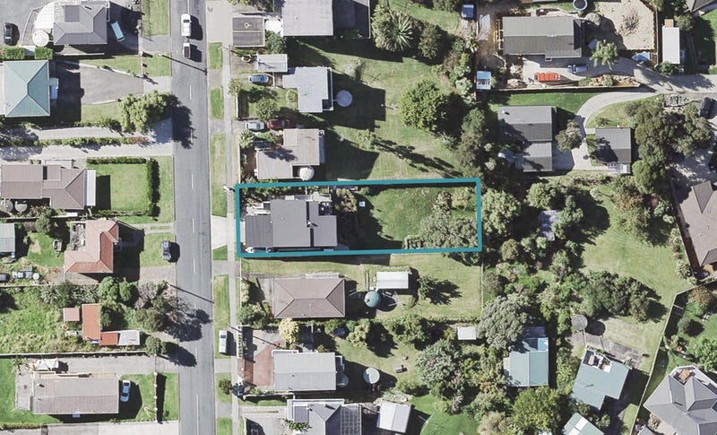 16 Maraetai School Road, Maraetai, Auckland - Carousel 1