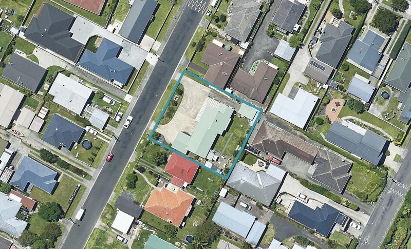 8 Hillstone Avenue, Gate Pa, Tauranga - Carousel 1