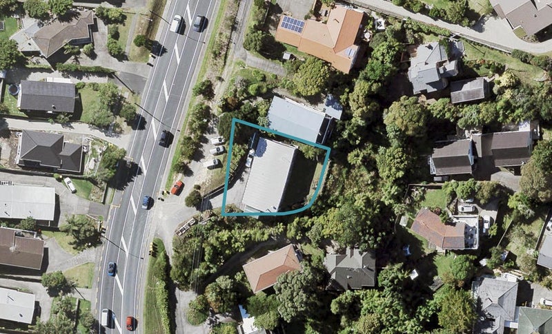 669 East Coast Road, Browns Bay, Auckland - Carousel 1