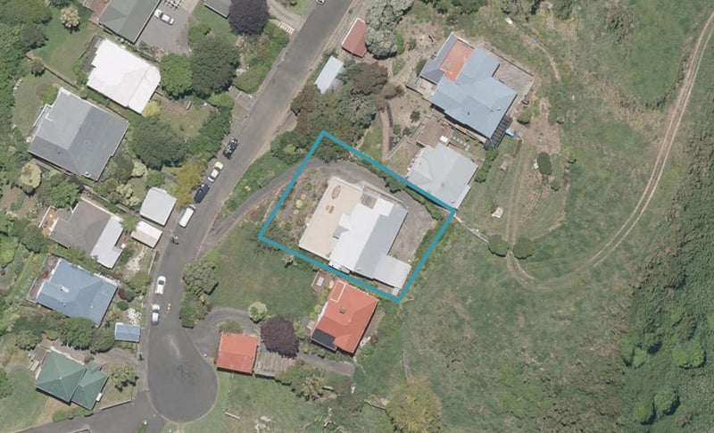 57 Hipango Terrace, Durie Hill, Whanganui - Carousel 1
