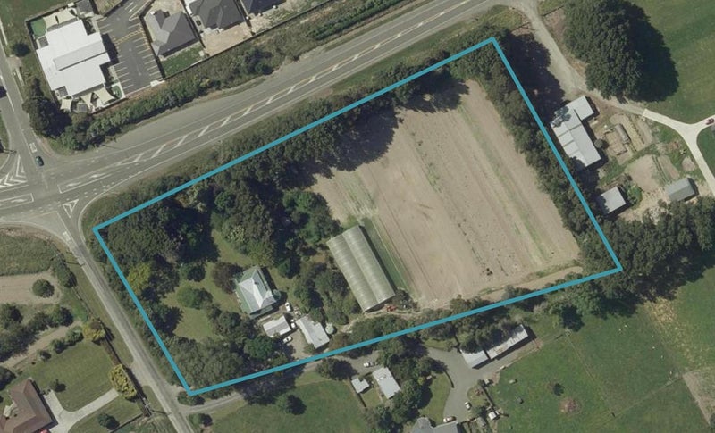 7 Te Matai Road, Kelvin Grove, Palmerston North - Carousel 1