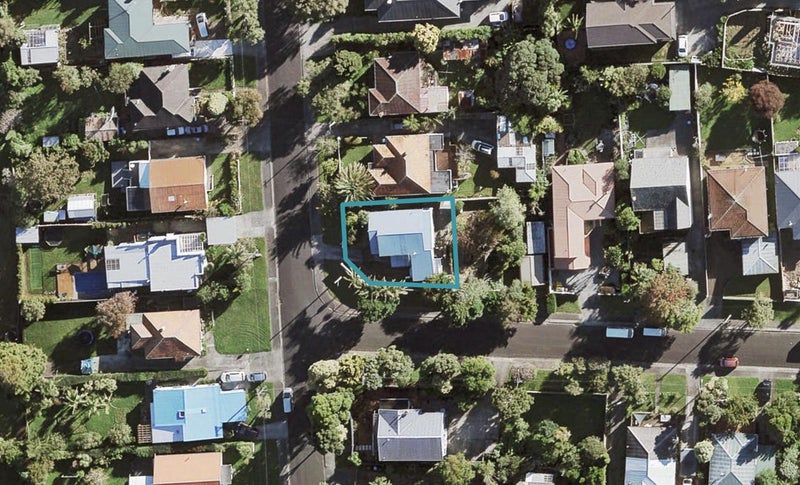 28 Bentleigh Avenue, New Windsor, Auckland - Carousel 1