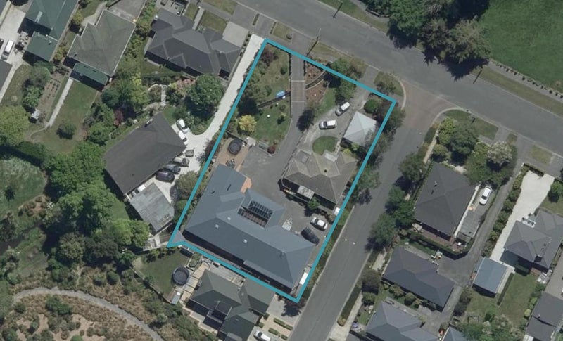 1/37 Englefield Road, Belfast, Christchurch - Carousel 1