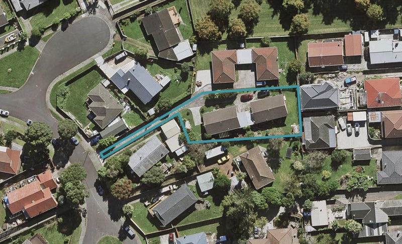 2/29 Heathberry Close, Papatoetoe, Auckland - Carousel 1
