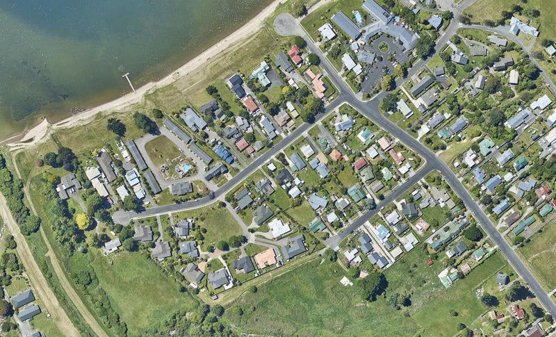 10 Holden Avenue, Holdens Bay, Rotorua - Carousel 1
