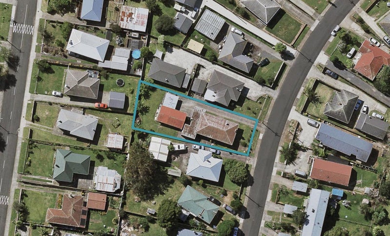 39 Blampied Road, Otara, Auckland - Carousel 1