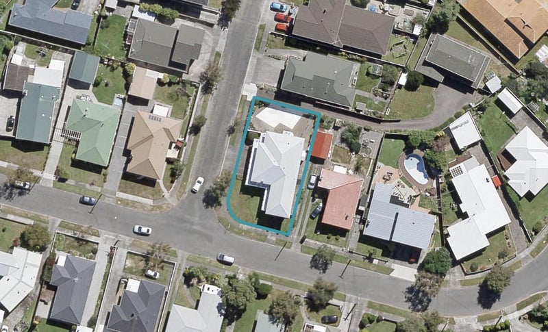 16 Rosebank Avenue, Avalon, Lower Hutt - Carousel 1