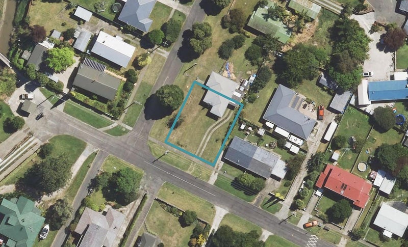 1 Pine Street, Mangapapa, Gisborne - Carousel 1