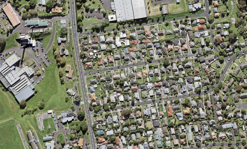 1/13 Tasman Avenue, Mount Albert, Auckland - Carousel 1
