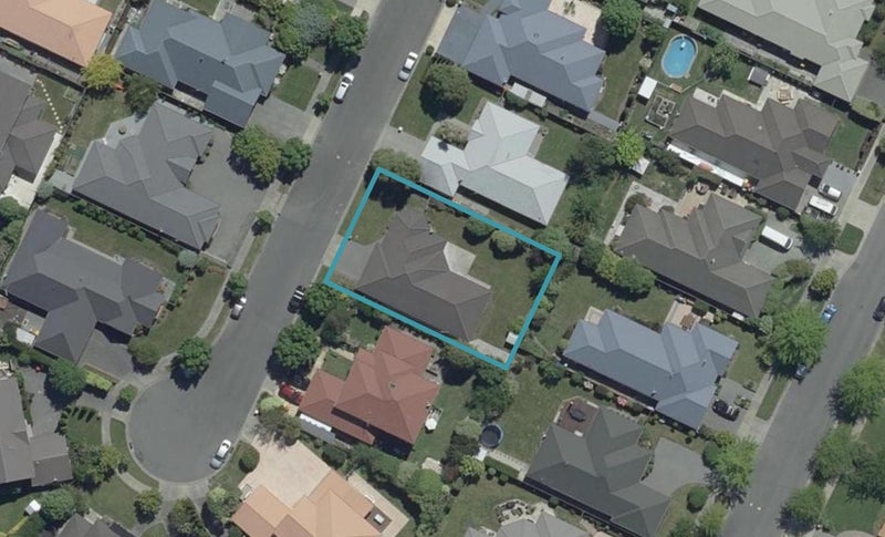 9 Jasper Place, Northwood, Christchurch - Carousel 1