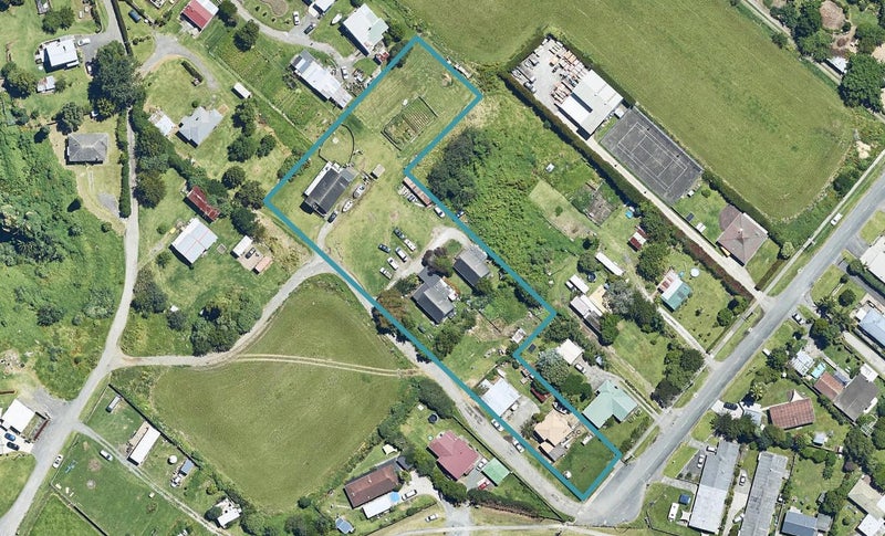 3 Carmichael Road, Bethlehem, Tauranga - Carousel 1