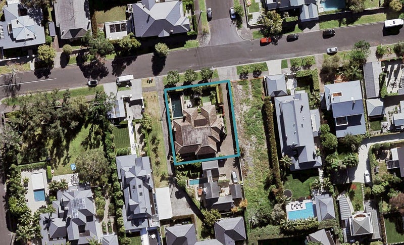 10 Bella Vista Road, Herne Bay, Auckland - Carousel 1