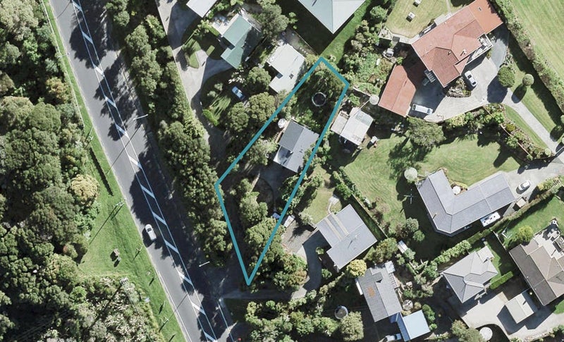 324 Whangaparaoa Road, Stanmore Bay, Whangaparaoa - Carousel 1