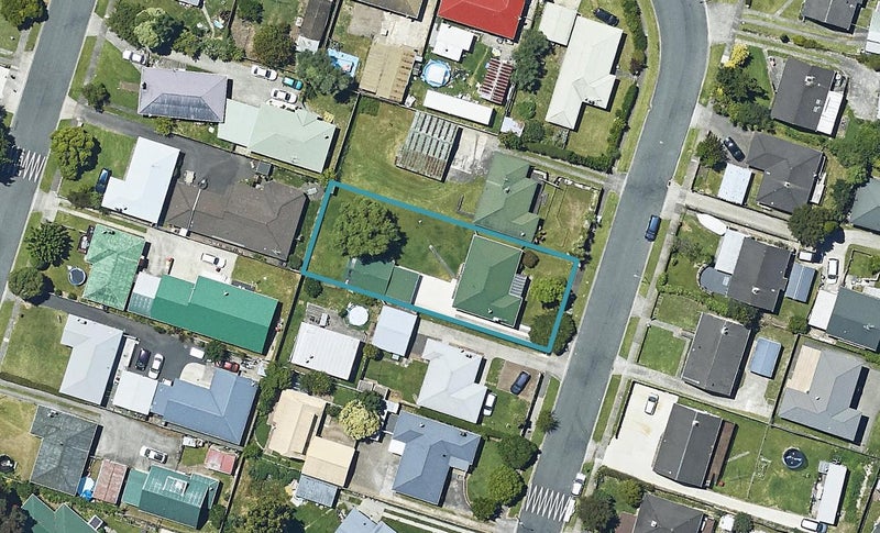 50 Henderson Crescent, Parkvale, Tauranga - Carousel 1
