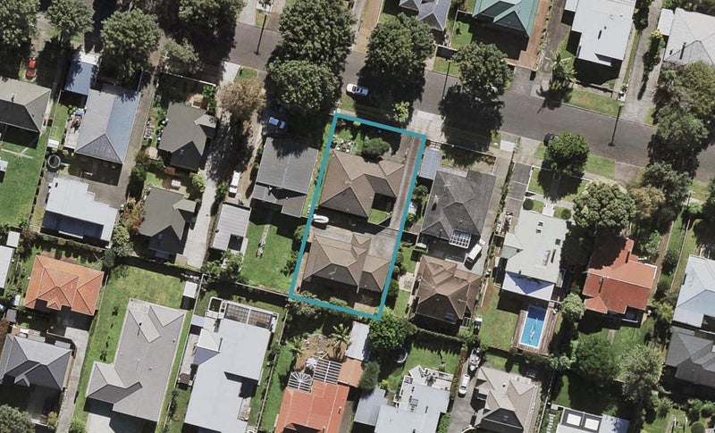 1/12 Oak Street, Royal Oak, Auckland - Carousel 1