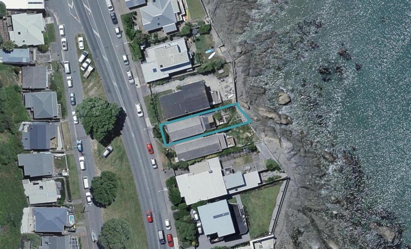 269 Queens Drive, Lyall Bay, Wellington - Carousel 1