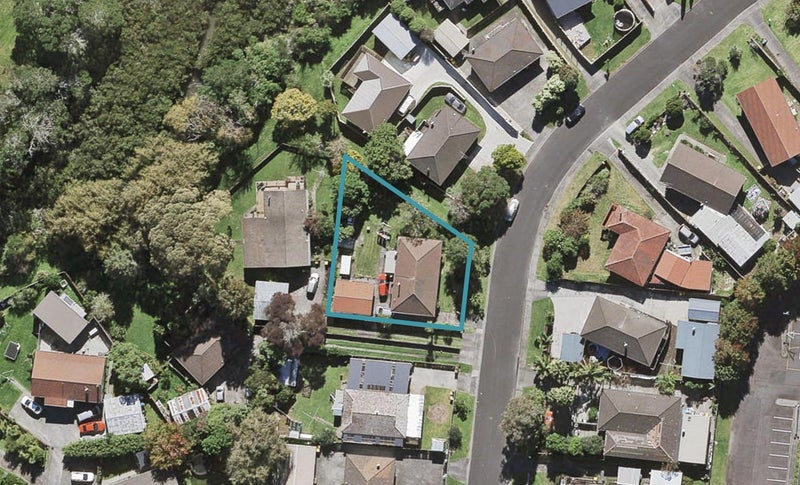 14 Penfold Place, Henderson, Auckland - Carousel 1