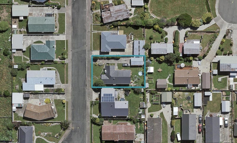 17 Henderson Street, Kingswell, Invercargill - Carousel 1
